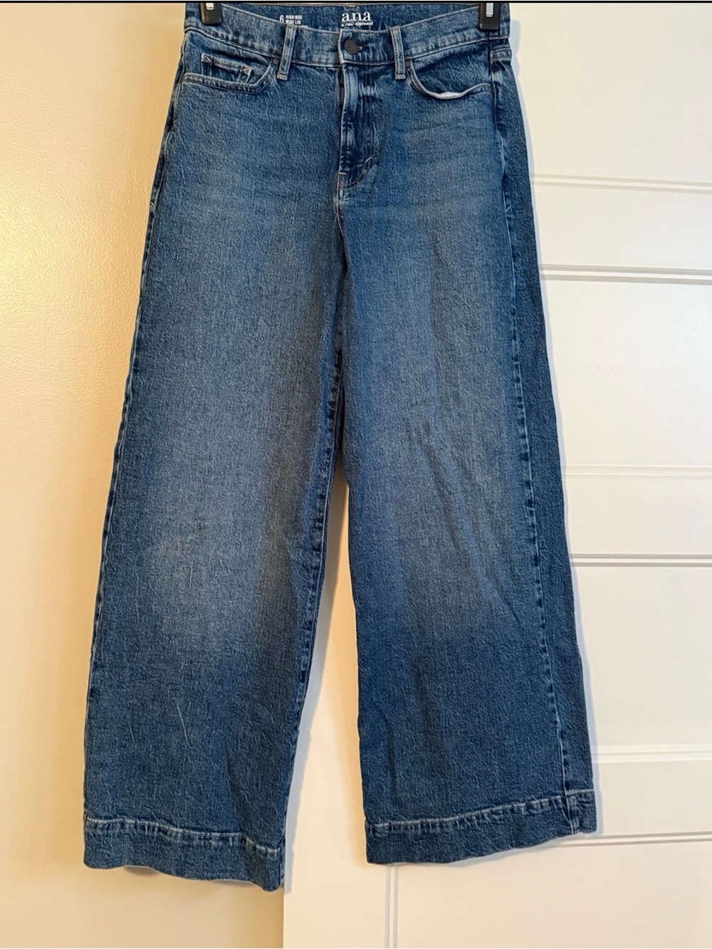 a.n.a High-Rise Wide Leg Denim Jeans in Medium Blue